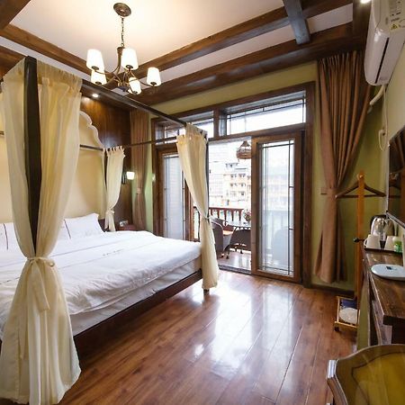 Flower Time Inn Fenghuang Kültér fotó