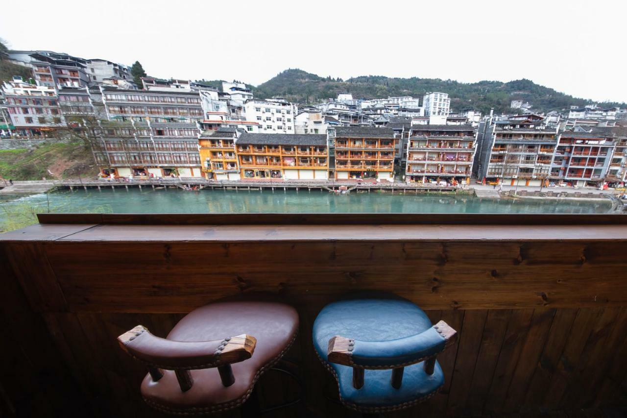 Flower Time Inn Fenghuang Kültér fotó